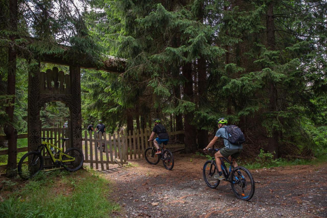 Adventure Lake Resort - Simared Baia Mare Eksteriør bilde