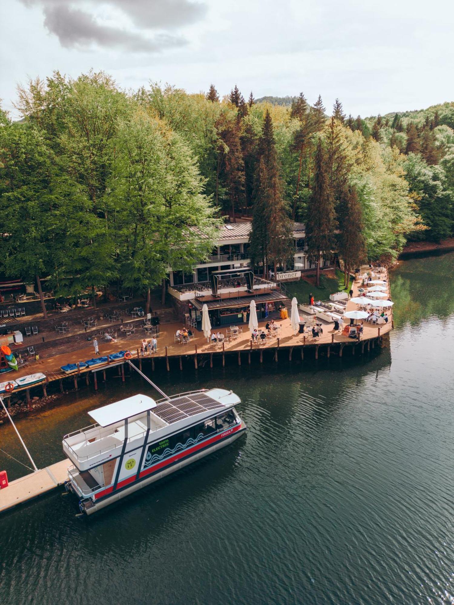 Adventure Lake Resort - Simared Baia Mare Eksteriør bilde